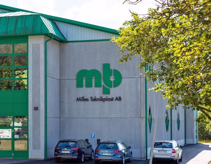 Milles Teknik-Plast stämmer tidigare nyckelmedarbetare för illojalitet